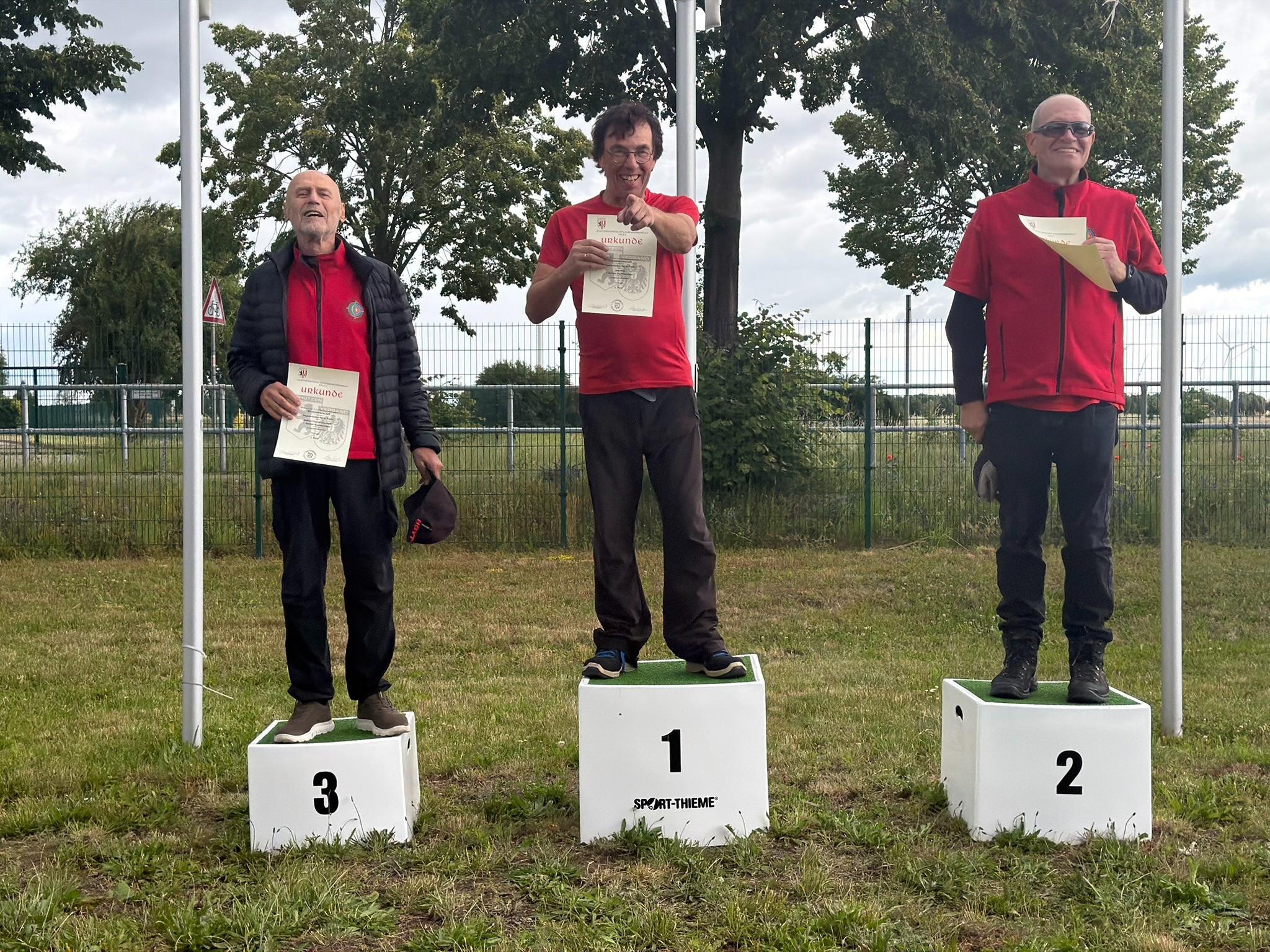 Erfolgreiche Teilnehmer auf dem Siegerpodest bei der KM des Schützenverband Berlin-Brandenburg e.V. (SVBB) in Lindenberg 2026